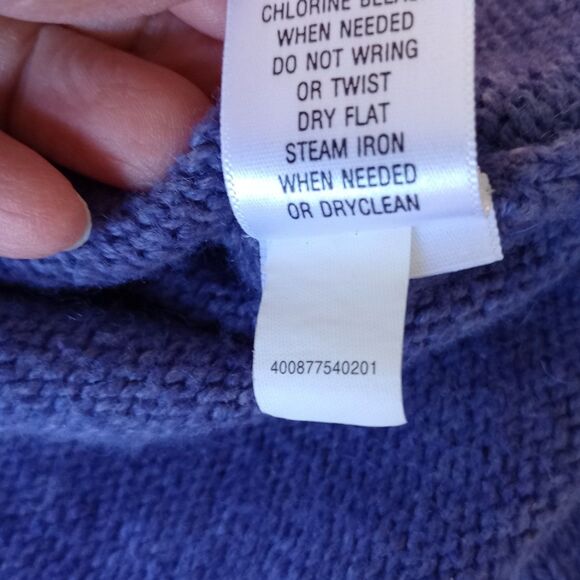 Croft & Barrow Women's Petite Medium Button Front Snowman Cardigan Winter Blue - Picture 6 of 9